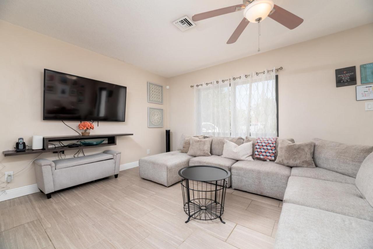 Home At Poinsettia Heights Fort Lauderdale Ngoại thất bức ảnh