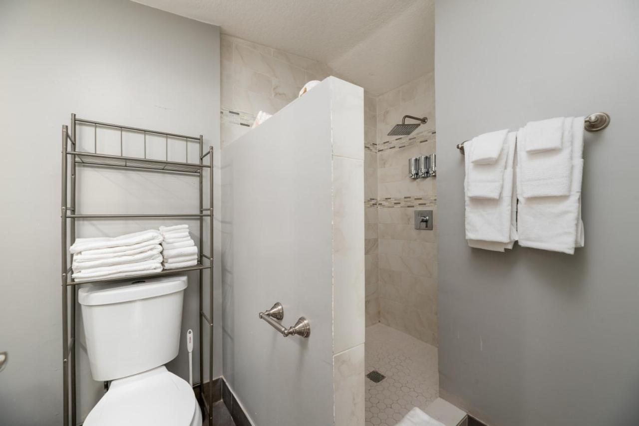 Home At Poinsettia Heights Fort Lauderdale Ngoại thất bức ảnh
